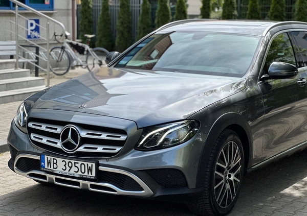 Mercedes-Benz Klasa E cena 159000 przebieg: 97300, rok produkcji 2020 z Toruń małe 211